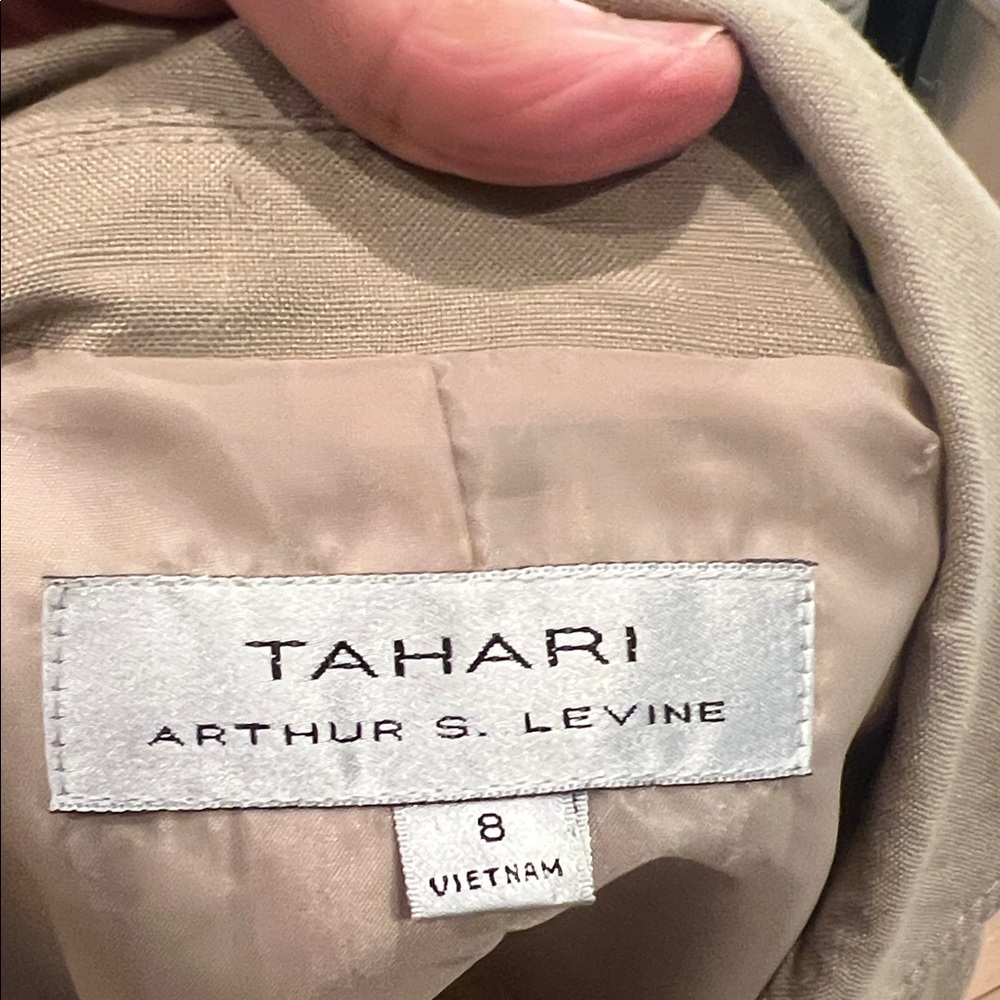 Tahari Beige  55% linen Blazer Jacket, 8 - Picture 4 of 7